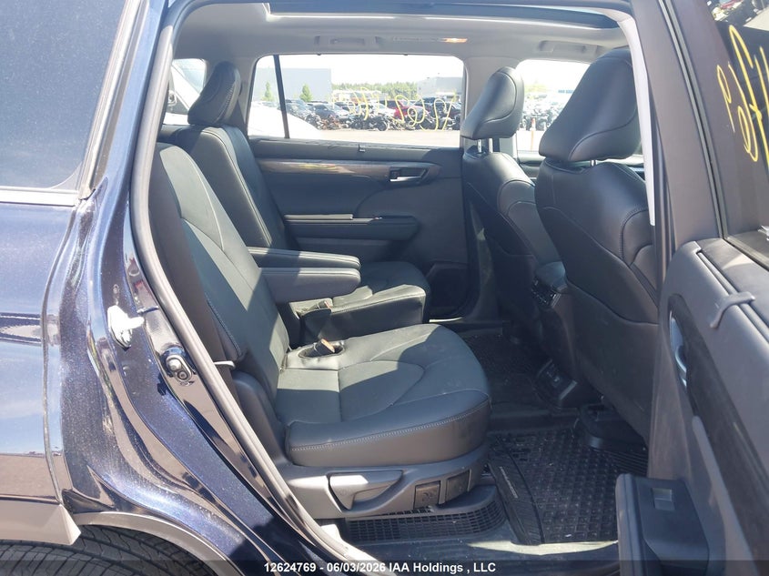2026 TOYOTA HIGHLANDER SPORT UTILITY VEHICLE 2.5L I-4 DI, DOHC, VVT, 187HP