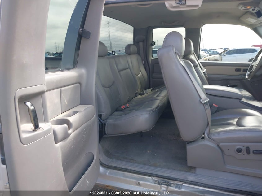 2004 GMC Sierra 1500 Denali VIN: 2GTFK69U041328302 Lot: 12624801