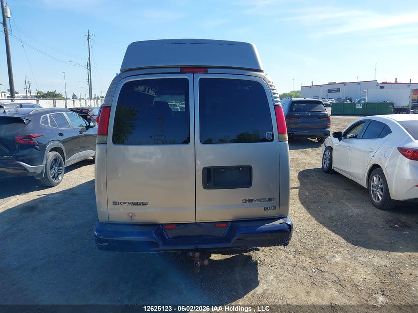 2000 Chevrolet Express Upfitter Pkg. VIN: 1GBFG15R4Y1176613 Lot: 12625123