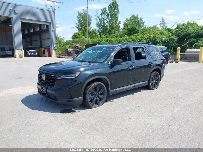 2024 Honda Pilot, Theft Recovery, IAAI, VIN 5FNYG1H81RB501038 — photo 2