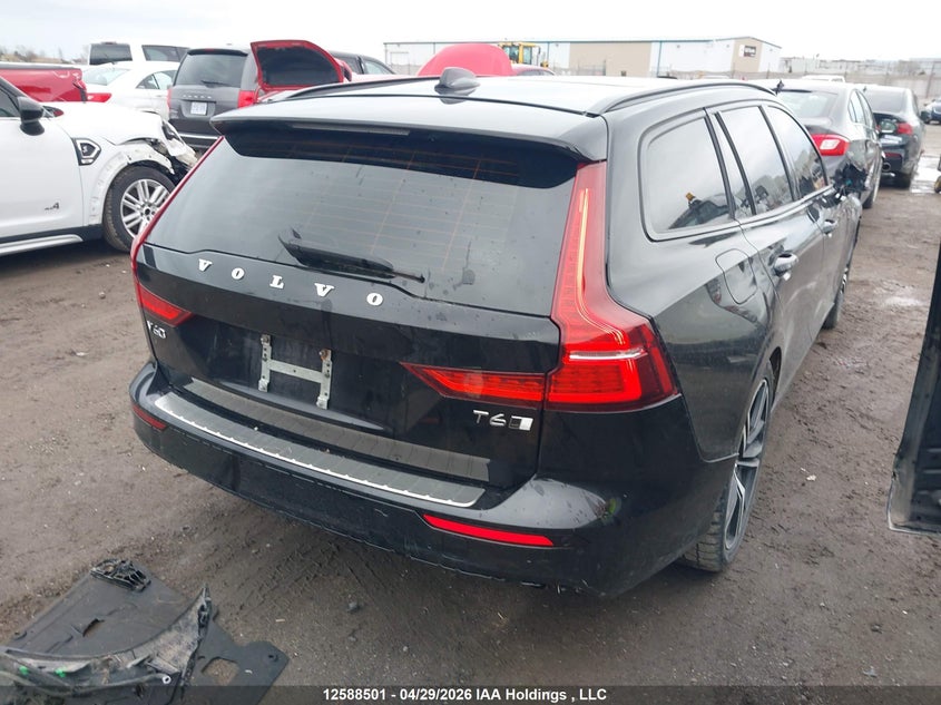 Vin: yv1a22sm7n1478809, lot: 3025084, volvo v60 t6 r-design 20224