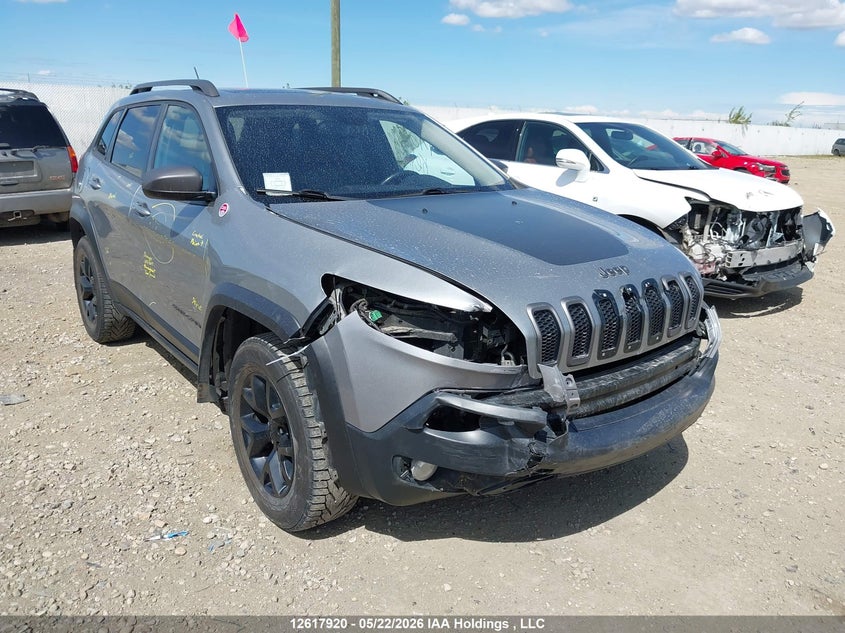 Vin: 1c4pjmbs9fw724857, lot: 3025110, jeep cherokee trailhawk 2015 img_1