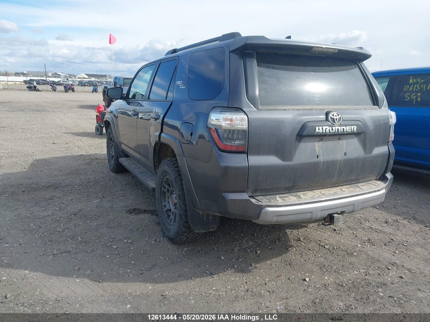 Vin: jteru5jr8n6047783, lot: 3025122, toyota 4runner 20223