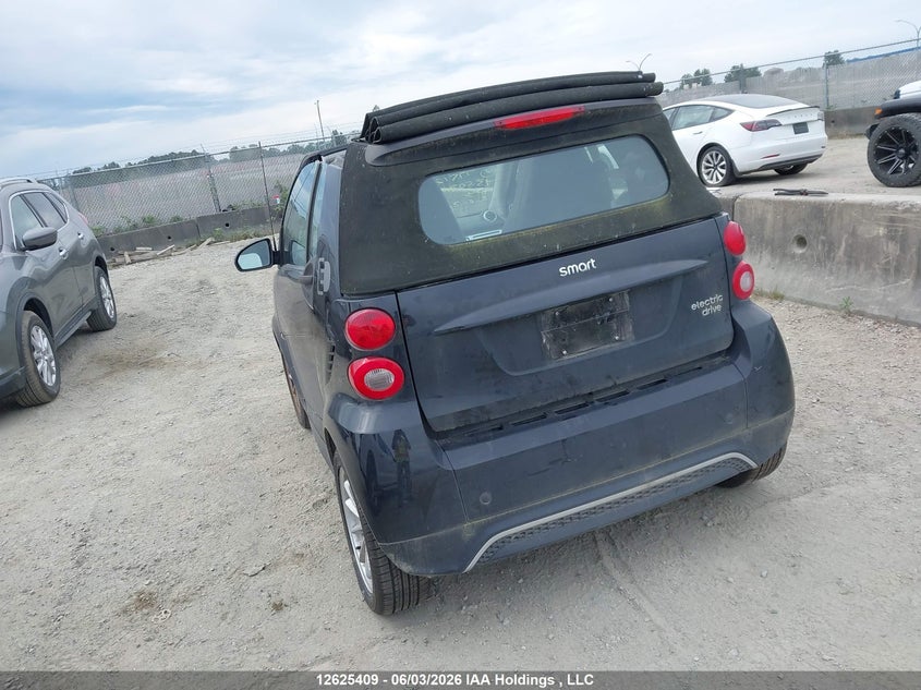 Vin: wmeek9aaxek775124, lot: 3025152, smart fortwo 20143