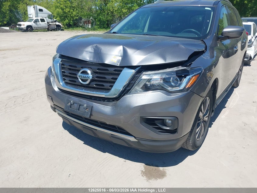 2017 Nissan Pathfinder Platinum/S/Sl/Sv VIN: 5N1DR2MM6HC697650 Lot: 12625516