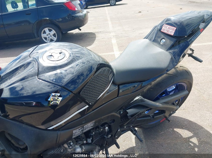 2018 Suzuki Gsx-R1000 R VIN: JS1DM11H0J2100390 Lot: 12625664