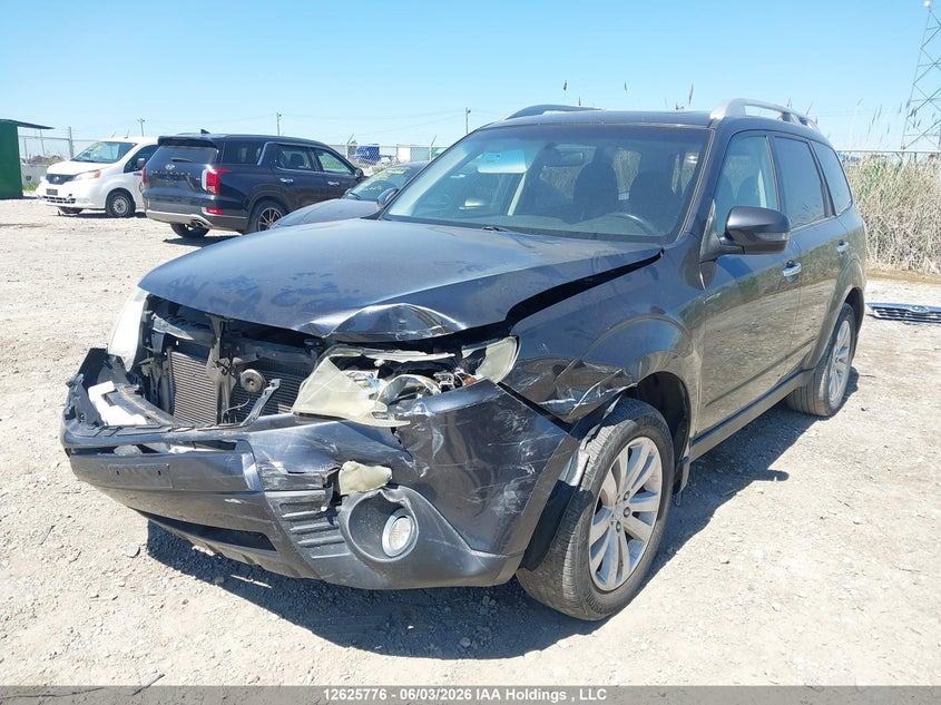 Vin: jf2shcdc8ch411452, lot: 3025537, subaru forester 2.5x premium 20122