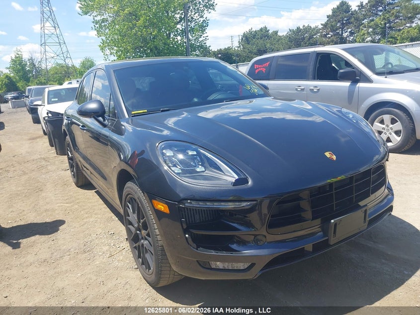 2018 Porsche Macan Gts
