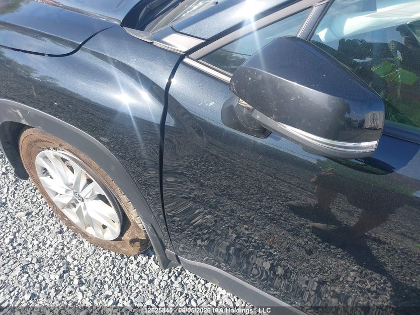 2025 Toyota Corolla Cross Le VIN: 7MUCAABG0SV123183 Lot: 12625845