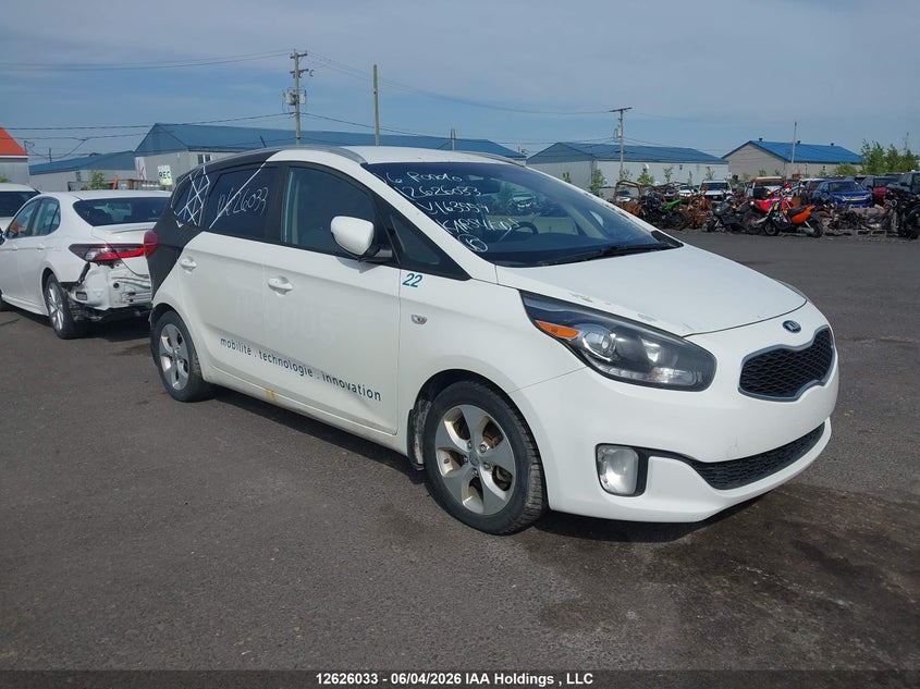 KNAHT8A3XG7163559 KIA RONDO Photo 1