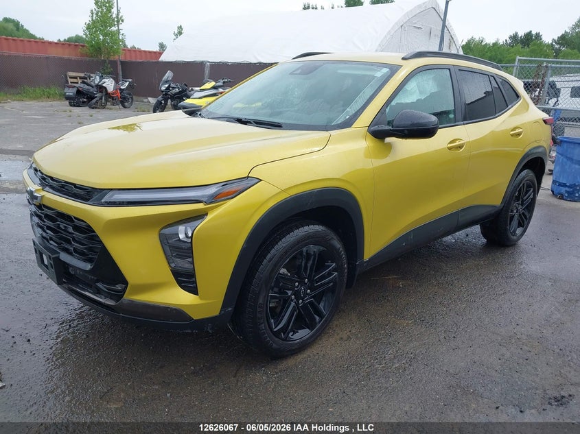 2025 Chevrolet Trax, Right Side, IAAI, VIN KL77LKE25SC219773 — photo 2