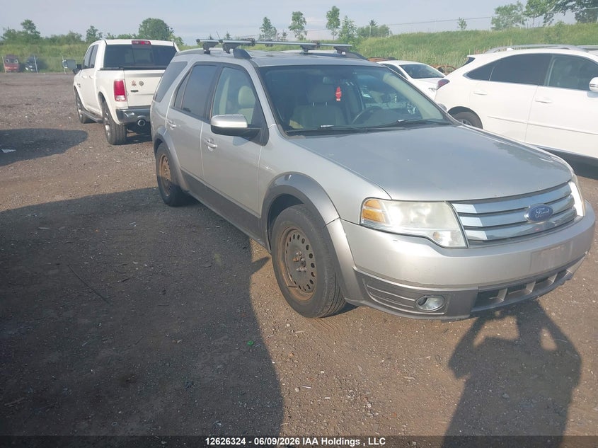 1FMDK05W18GA39493 FORD TAURUS X Photo 1