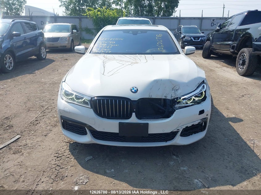 2016 BMW 750 XI - zdjęcie 12