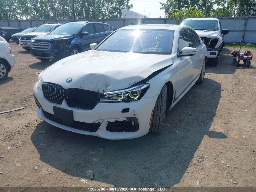 2016 BMW 750 XI - zdjęcie 2