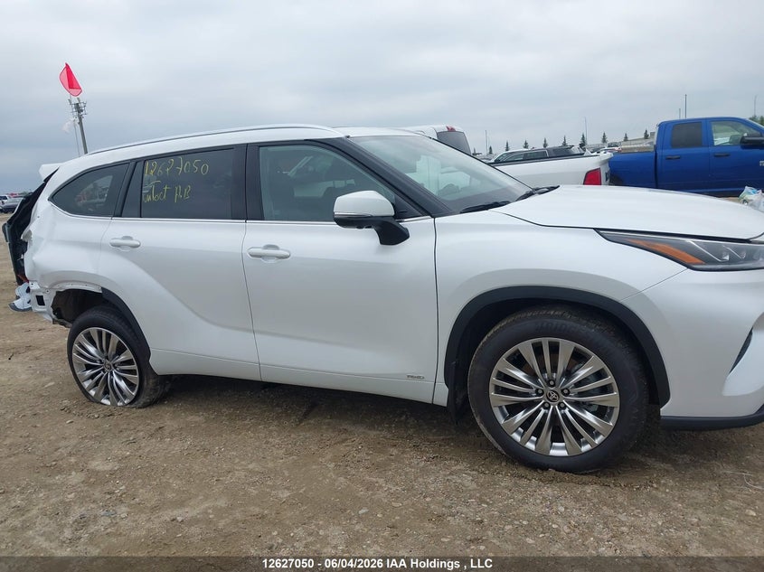 2026 Toyota Highlander Hybrid Limited Awd VIN: 5TDEBRCH0TS697841 Lot: 12627050