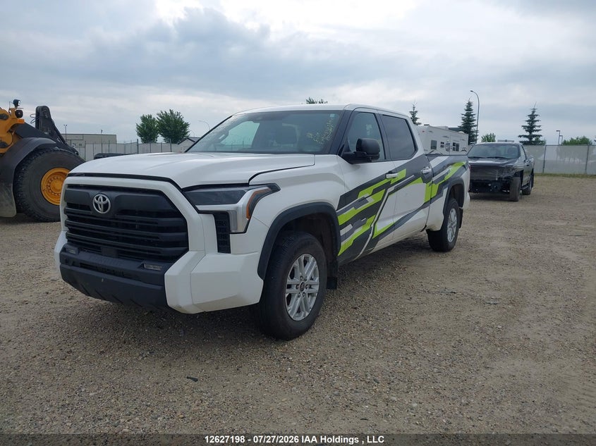 2022 Toyota Tundra Sr5, Biohazard, IAAI, VIN 5TFLA5EC0NX001433 — photo 2