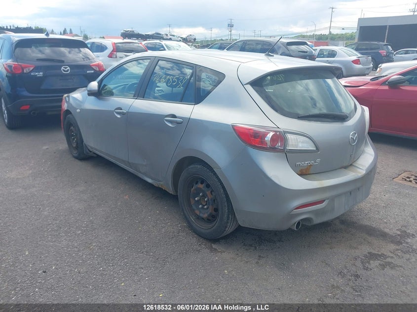 Vin: jm1bl1hf5a1152401, lot: 3027233, mazda mazda3 gx 20103