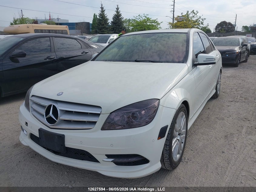 2011 Mercedes-Benz C-klasse, Удар ззаду, IAAI, VIN WDDGF8FB0BA522263 — фото 2