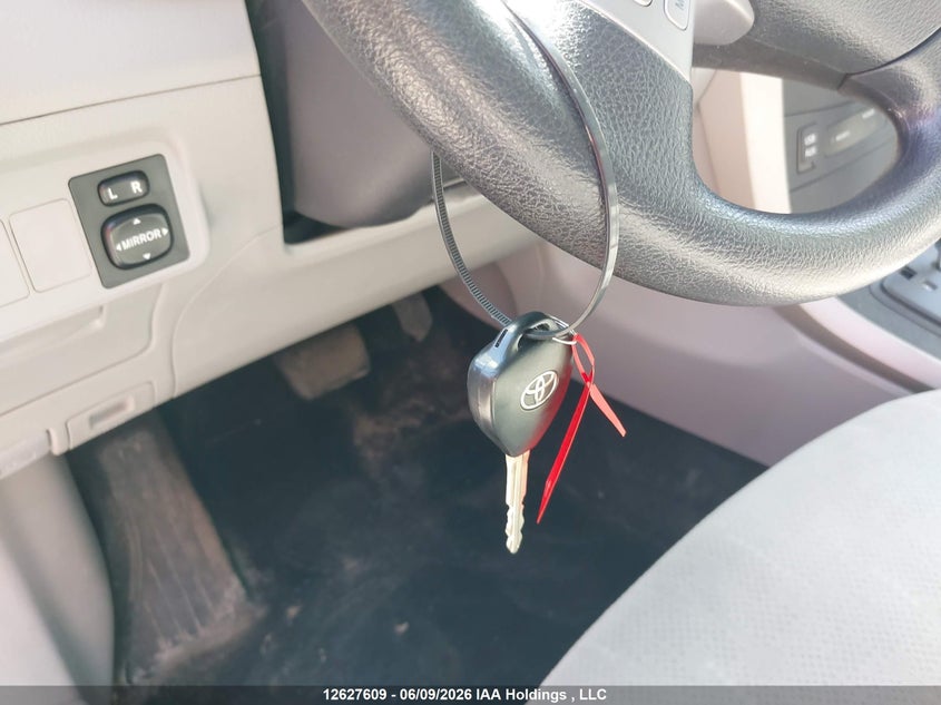 2013 TOYOTA COROLLA SEDAN 1.8L I-4 DOHC, VVT, 132HP