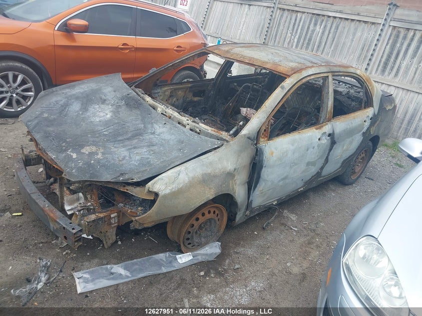 2006 Toyota Corolla, Полностью сгорел, IAAI, VIN 2T1BR32E76C591872 — фото 2
