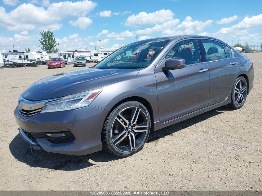 2017 Honda Accord Touring, Удар спереди, IAAI, VIN 1HGCR3F94HA800978 — фото 2