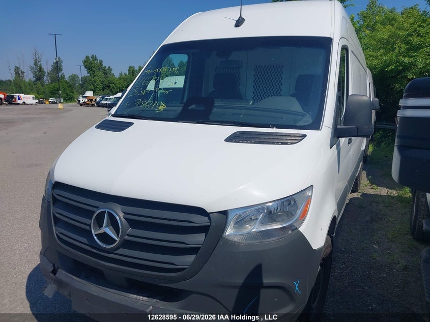 2025 Mercedes-Benz Sprinter 2500, Left Front, IAAI, VIN W1Y4KCHY1SP786453 — photo 2