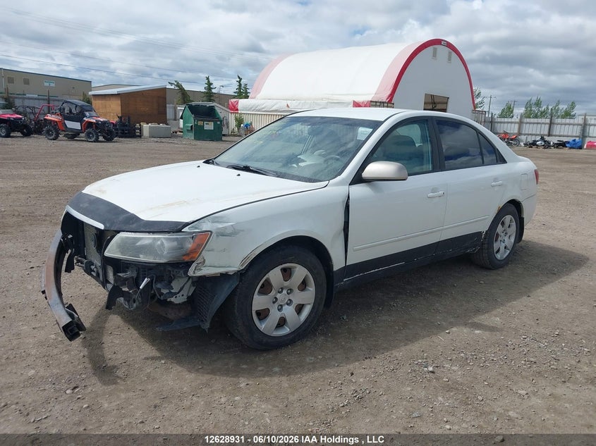 2008 Hyundai Sonata, Front, IAAI, VIN 5NPET46C58H322458 — photo 2