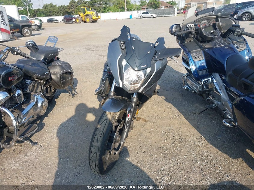 2015 HONDA CBR SPORT_BIKE 4