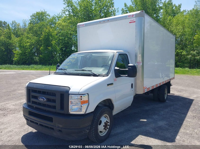 2024 Ford Econoline, Front, IAAI, VIN 1FDXE4FN6RDD15106 — photo 2