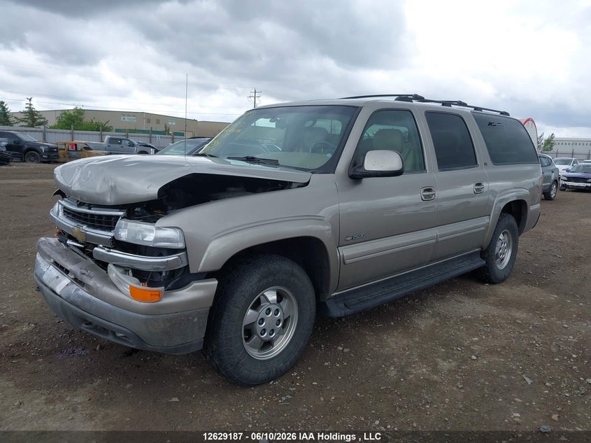 2000 Chevrolet Express, Front, IAAI, VIN 3GNFK16T8YG208671 — photo 2