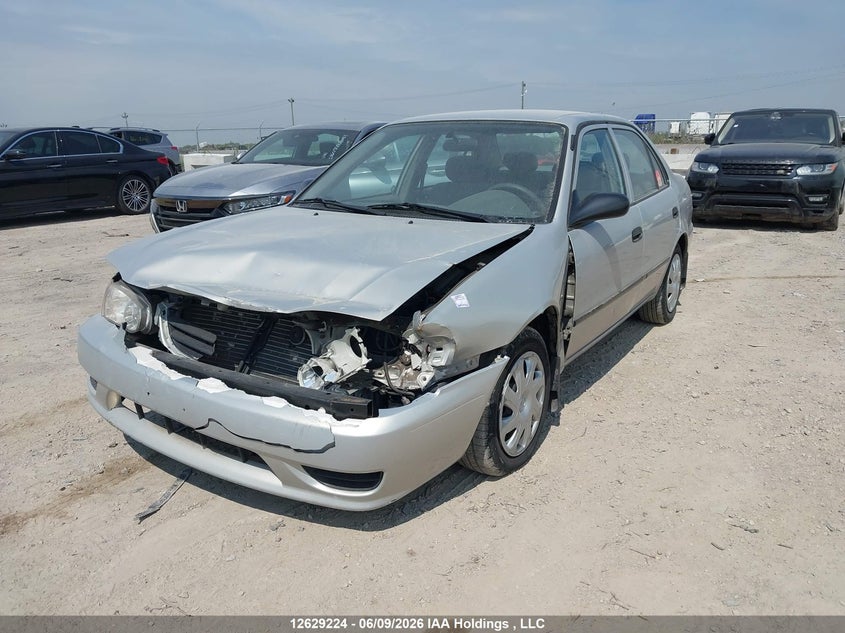 2001 Toyota Corolla, Front, IAAI, VIN 2T1BR12E11C826036 — photo 2
