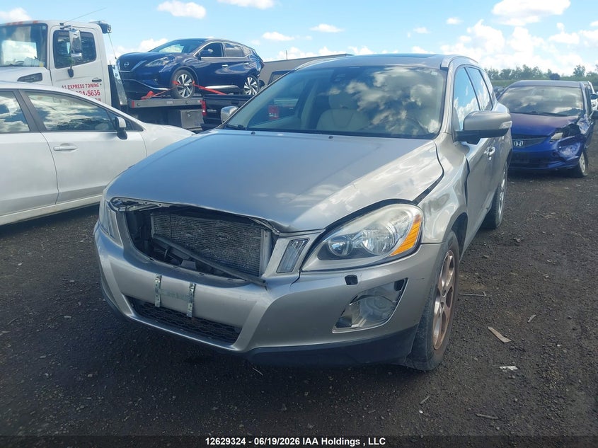 2013 Volvo XC60, Front, IAAI, VIN YV4952DZ5D2394003 — photo 2