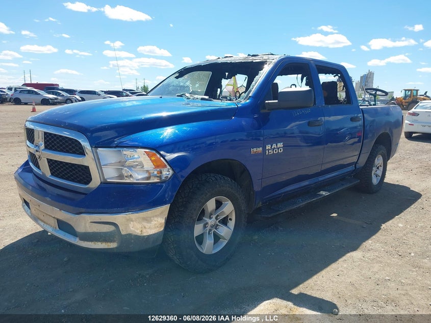 2015 RAM 1500, Interior Fire, IAAI, VIN 3C6RR7KT5FG640696 — photo 2