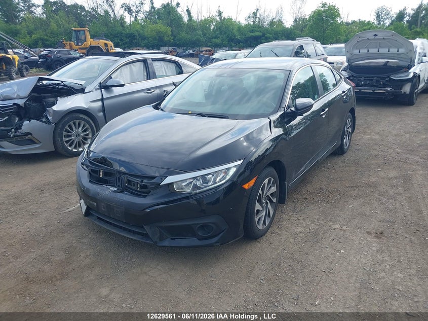 2018 Honda Civic, Right Side, IAAI, VIN 2HGFC2F67JH039529 — photo 2