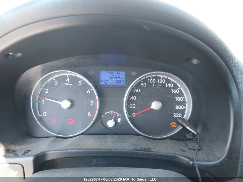 2011 HYUNDAI ACCENT HATCHBACK 1.6L I-4 DOHC, VVT, 110HP