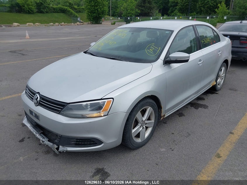 2011 Volkswagen Jetta, Благодійність, IAAI, VIN 3VWDX7AJ3BM368487 — фото 2