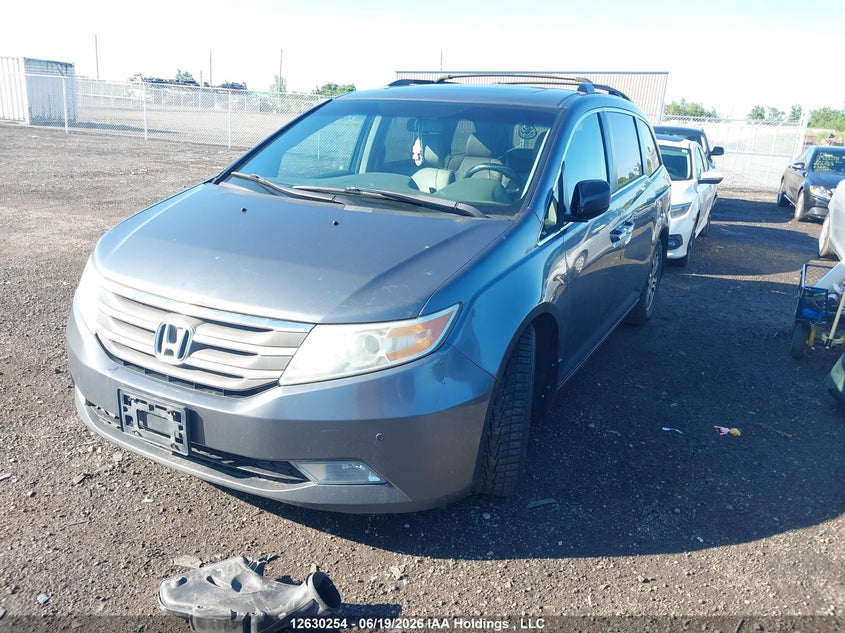 2011 Honda Odyssey, Удар спереди, IAAI, VIN 5FNRL5H60BB504816 — фото 2