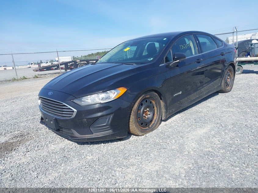 2019 Ford Fusion, Front, IAAI, VIN 3FA6P0LU4KR156572 — photo 2
