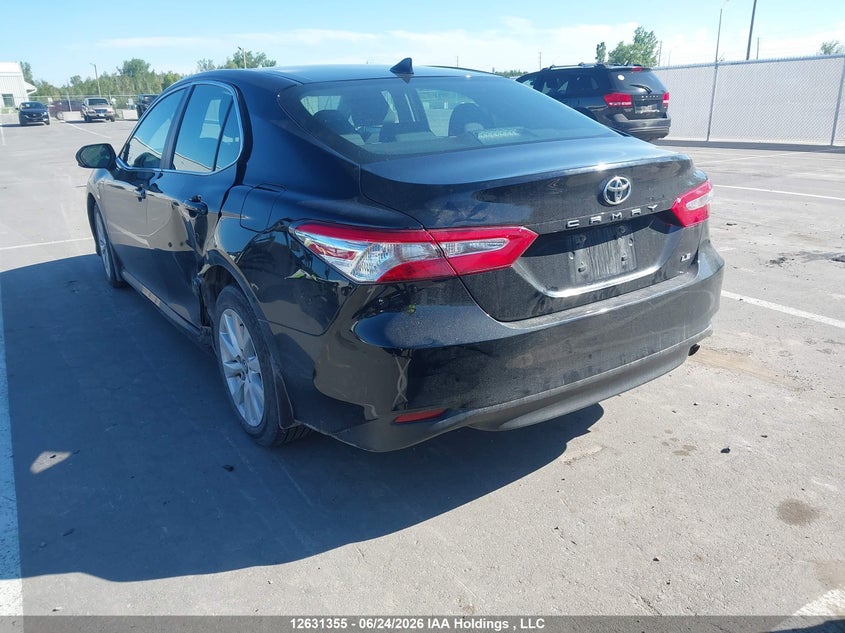 Vin: 4t1b11hk2ku747401, lot: 3031569, toyota camry le 20193