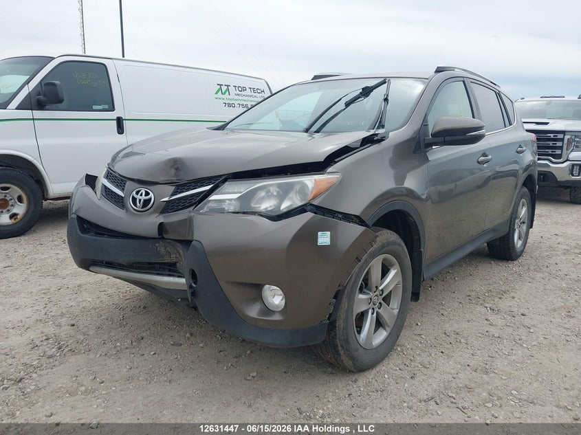 2015 Toyota RAV 4, Front, IAAI, VIN 2T3RFREV1FW364396 — photo 2