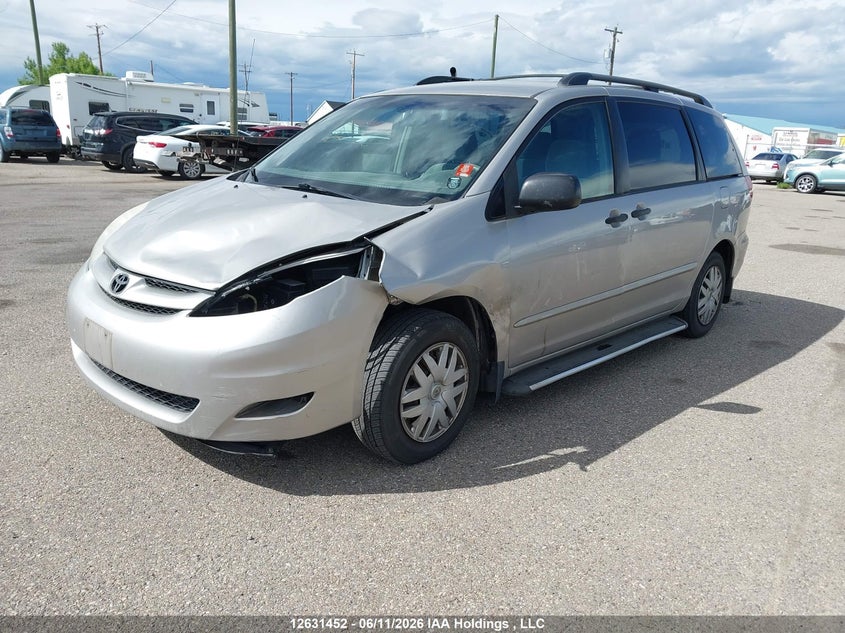 2009 Toyota Sienna Ce, Front, IAAI, VIN 5TDZK29C09S273332 — photo 2