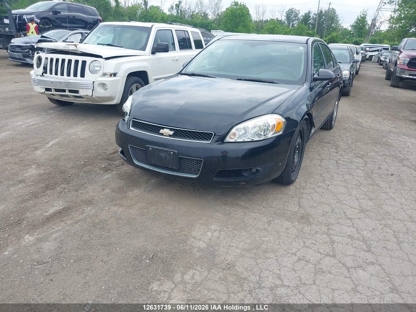 2007 Chevrolet Impala, Right Side, IAAI, VIN 2G1WD58CX79196287 — photo 2