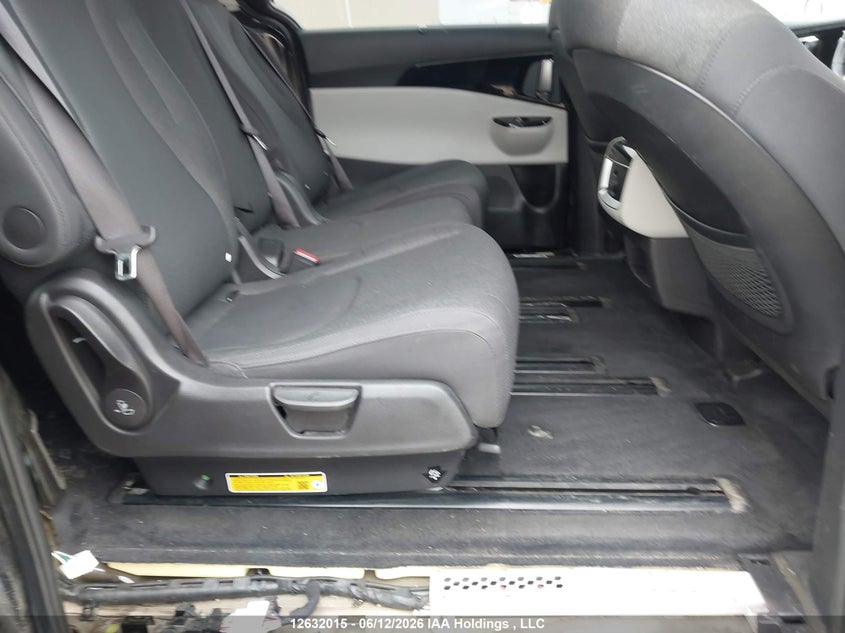 2024 Kia Carnival Lx VIN: KNDNB5H35R6324003 Lot: 12632015