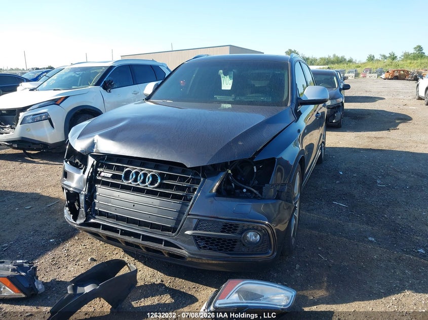 2014 Audi Q5 Premium Plus, Front, IAAI, VIN WA1LGCFP1EA115104 — photo 2