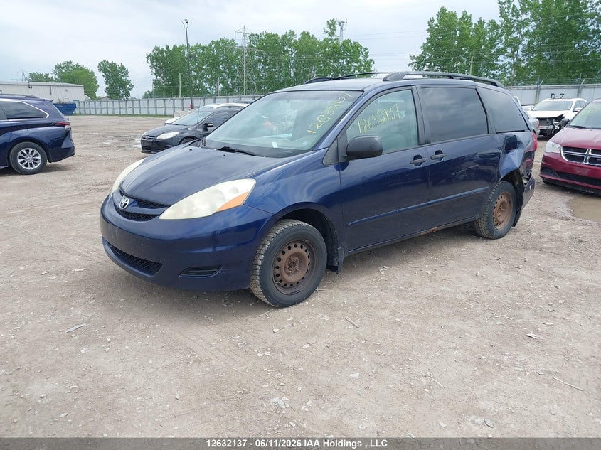 2006 Toyota Sienna Ce 7 Passenger/Ce 8 Passenger, Rear, IAAI, VIN 5TDZA29C66S430716 — photo 2