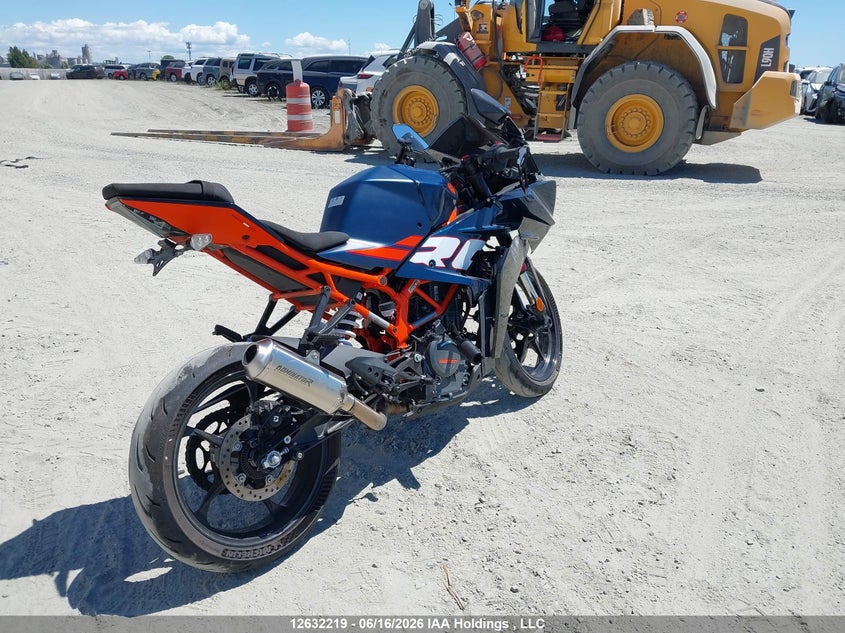 2024 KTM 390 ADVENTURE SPORT_BIKE 1