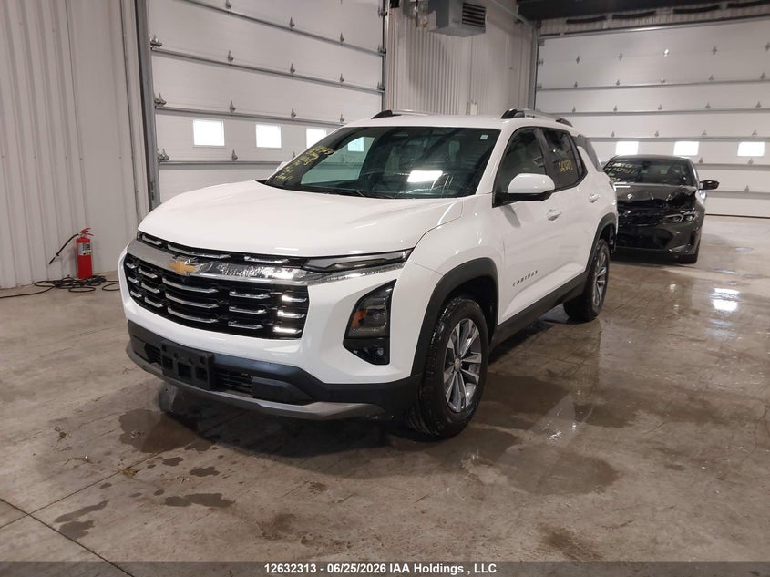 2025 Chevrolet Equinox, Left Rear, IAAI, VIN 3GNAXPEG0SL140805 — photo 2