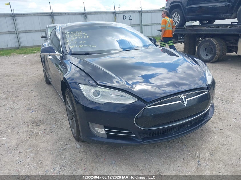 Vin: 5yjsa1dp8dfp07938, lot: 3032697, tesla model s 2013 img_1