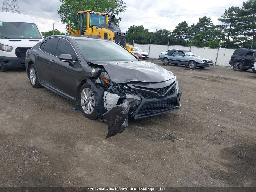 Vin: 4t1g11ak9pu773971, lot: 3032770, toyota camry se 20231
