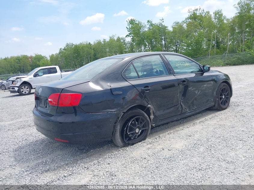2013 Volkswagen Jetta 2.0L Trendline/2.0L Trendline+ VIN: 3VW1K7AJ2DM446990 Lot: 12632685